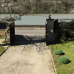 Comme A La Maison !