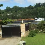 Comme A La Maison ! ホームステイ カリュイール・エ・キュイール