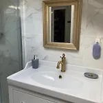 Comme A La Maison ! ホームステイ カリュイール・エ・キュイール