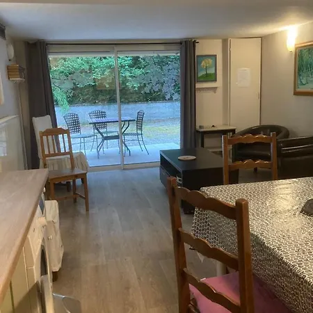 Comme A La Maison ! ホームステイ カリュイール・エ・キュイール