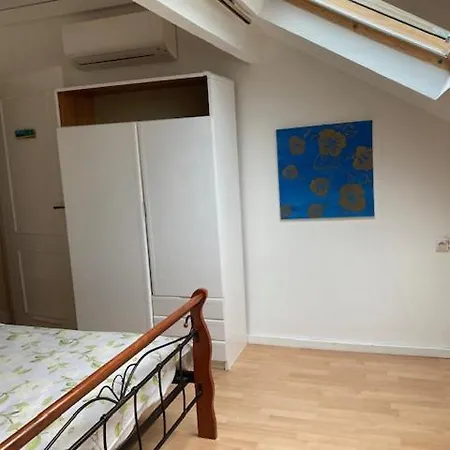 ホームステイ Comme A La Maison ! カリュイール・エ・キュイール